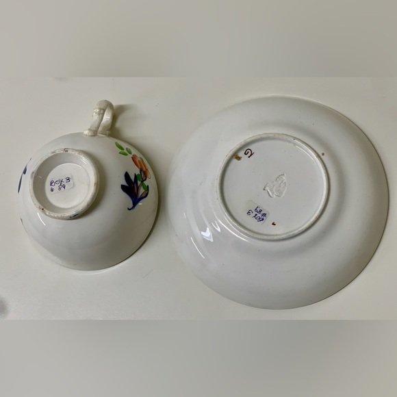 19th Century Antique Gaudy Welsh Butterfly Pattern Hand Painted Cup & Saucer Set - Picture 11 of 15